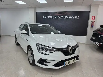 Usado Renault Mégane GrandTour Intens 115 CV (84 kW) 2022 Blanco Familiar