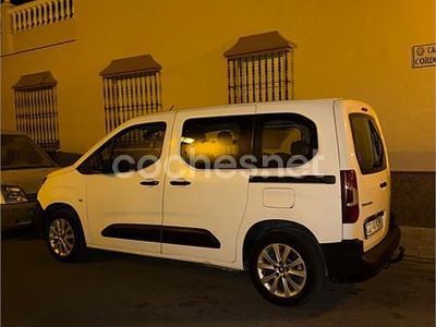 Usado Citroën Berlingo Feel 100 CV (73 kW) 2019 Blanco Monovolumen