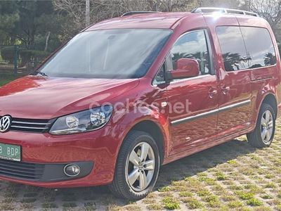Usado VW Caddy Maxi Comfortline 102 CV (75 kW) 2013 Rojo Monovolumen