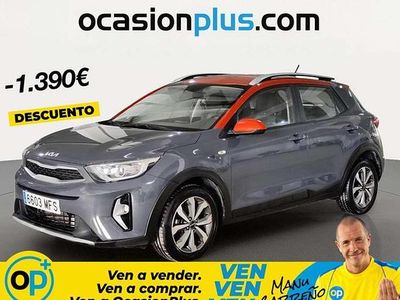 Usado Kia Stonic 101 CV (74 kW) 2023 Gris SUV