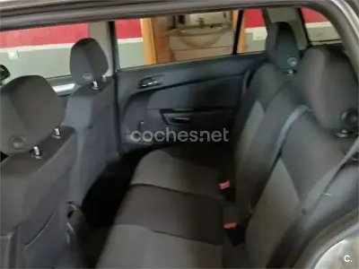 Usado Opel Astra Enjoy 115 CV (84 kW) 2008 Gris / plata Familiar