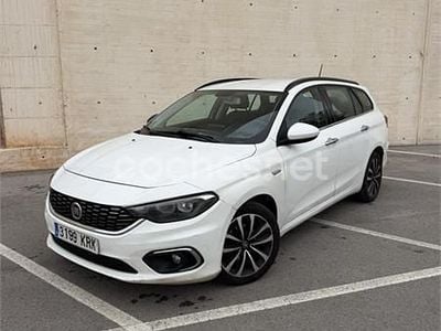 Usado Fiat Tipo Lounge 120 CV (88 kW) 2018 Blanco Familiar