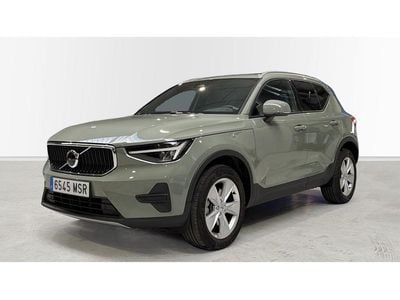 Verde Usado 2024 Volvo XC40 Core SUV | 34.900 € (Precio justo)