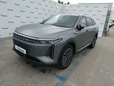 Usado Omoda 9 2025 Gris SUV