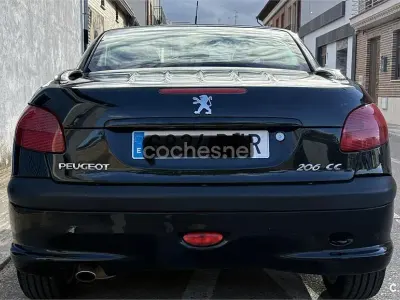 Begagnad Peugeot 206 138 HK (101 kW) 2002 Svart Cab