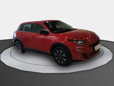 Usado Fiat 600E Red 114 kW (156 CV) 2024 Rojo SUV