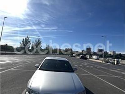 Usado Audi A4 130 CV (95 kW) 2003 Gris / plata Berlina