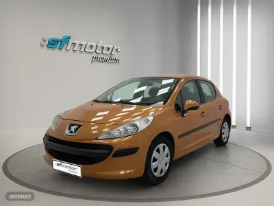 Usado Peugeot 207 75 CV (55 kW) 2007 Naranja Berlina
