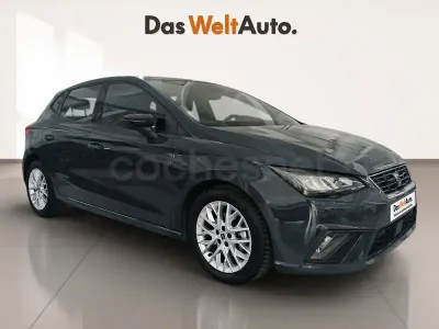 Usado Seat Ibiza FR 115 CV (84 kW) 2025 Gris / plata Utilitario