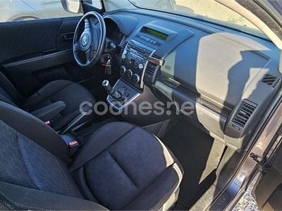 Beige Usado 2009 Mazda 5 Active Monovolumen | 4100 € (Buen precio)