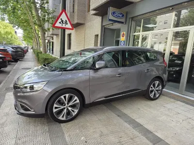 Usado Renault Grand Scénic IV Zen 110 CV (80 kW) 2018 Gris Monovolumen