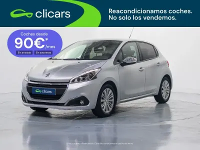 Usado Peugeot 208 Style 82 CV (60 kW) 2017 Gris Utilitario