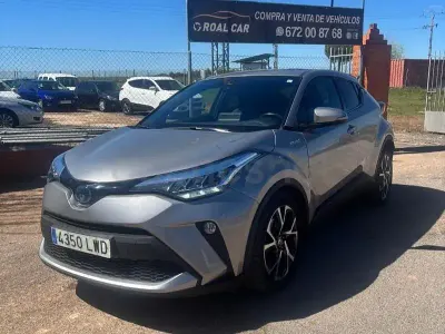 Begagnad Toyota C-HR Advance 122 HK (89 kW) 2022 Grå SUV