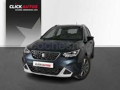 Usado Seat Arona Xperience 110 CV (80 kW) 2023 Gris / plata SUV