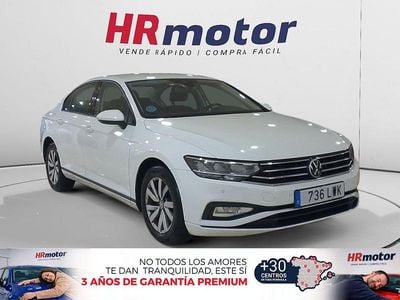 Usado VW Passat 150 CV (110 kW) 2022 Blanco Berlina