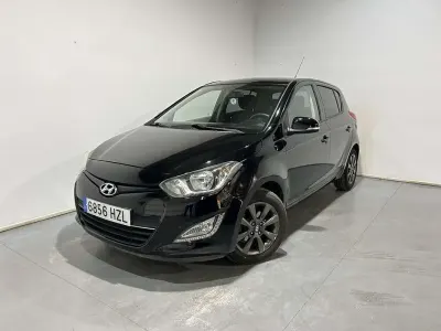 Usado Hyundai i20 GO! 86 CV (63 kW) 2014 Negro Utilitario