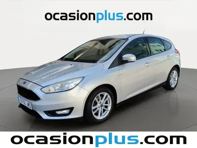 Usado Ford Focus Trend+ 125 CV (91 kW) 2017 Gris plata Utilitario
