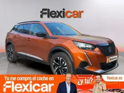 Usado Peugeot 2008 Allure 130 CV (95 kW) 2023 Naranja SUV