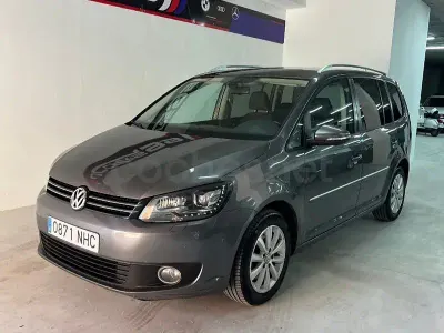 Usado VW Touran Sport 140 CV (102 kW) 2011 Gris / plata Monovolumen