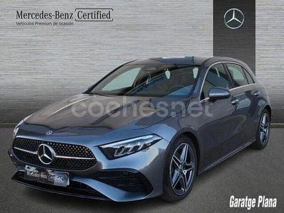 Usado Mercedes A180 136 CV (100 kW) 2025 Gris / plata Berlina
