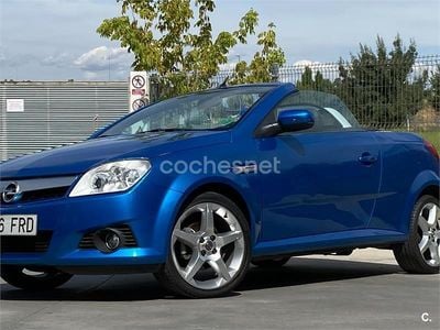 Usado Opel Tigra Sport 90 CV (66 kW) 2007 Azul Descapotable