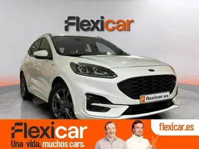 Usado Ford Kuga ST-Line 150 CV (110 kW) 2022 Blanco SUV