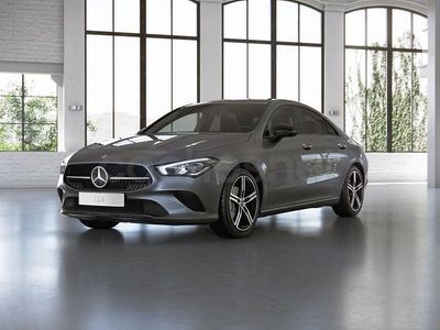 Usado Mercedes CLA180 Progressive 136 CV (100 kW) 2023 Mountaingrau  met. Berlina