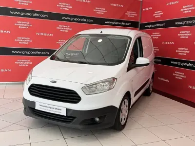 Usado Ford Courier Trend 75 CV (55 kW) 2017 Blanco Monovolumen