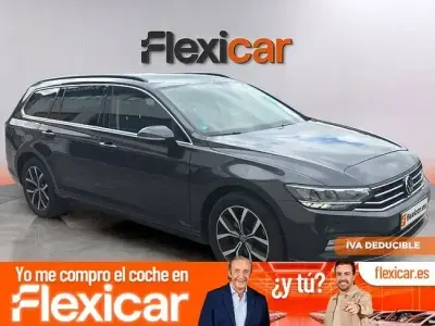 Usado VW Passat 122 CV (89 kW) 2022 Gris Familiar
