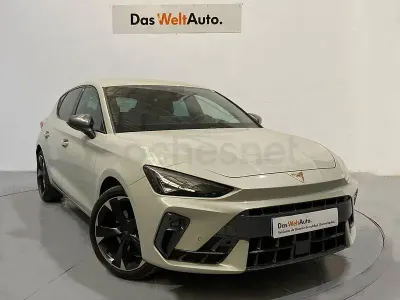 Usado Cupra Leon 150 CV (110 kW) 2025 Gris / plata Familiar