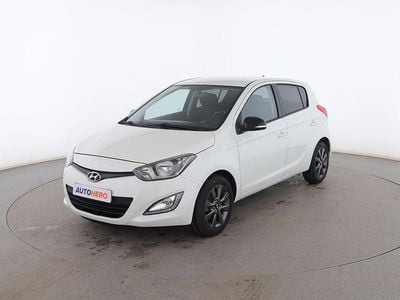 Blanco Usado 2014 Hyundai i20 GO! Utilitario | 7799 € (Precio justo)