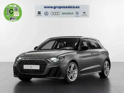 Usado Audi A1 Sportback Black Edition 150 CV (110 kW) 2023 Gris / plata Utilitario