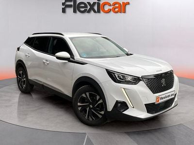 Usado Peugeot 2008 Active 110 CV (80 kW) 2021 Blanco SUV