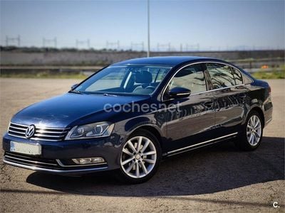 Usado VW Passat Highline 160 CV (117 kW) 2011 Azul Berlina