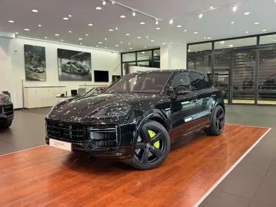Usado Porsche Cayenne Turbo E-Hybrid