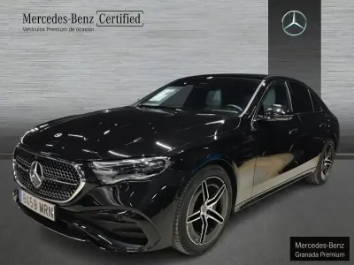 Usado Mercedes E220 AMG line Plus 197 CV (144 kW) 2024 Negro obsidiana Familiar