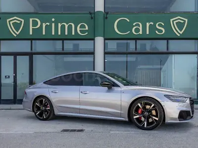 Usado Audi A7 367 CV (269 kW) 2021 Gris / plata Berlina