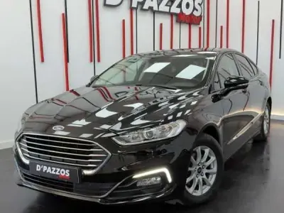 Usado Ford Mondeo Trend 120 CV (88 kW) 2020 Negro Berlina