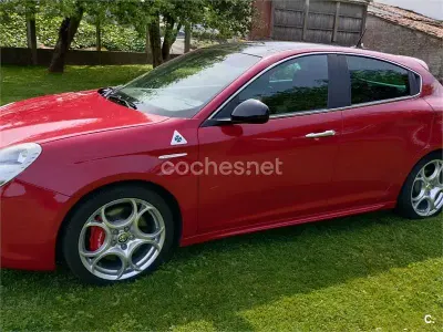 Usado Alfa Romeo Giulietta Quadrifoglio Verde 235 CV (172 kW) 2013 Rojo Utilitario