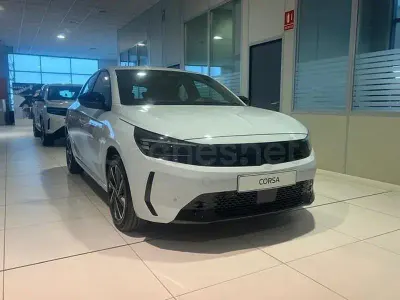 Nuevo Opel Corsa 100 CV (73 kW) 2025 Blanco Utilitario