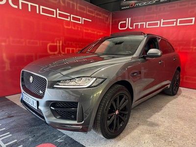 Usado Jaguar F-Pace R-Sport 300 CV (220 kW) 2017 Gris / plata SUV