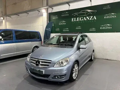 Usado Mercedes B180