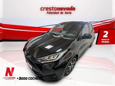 Usado Toyota Yaris Hybrid Style 120 CV (88 kW) 2021 Negro