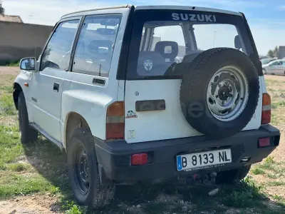 Usado Suzuki Vitara 81 CV (59 kW) 1993 Blanco Familiar