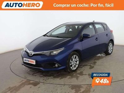 Azul Usado 2016 Toyota Auris Active Berlina | 14.199 € (Un poco caro)