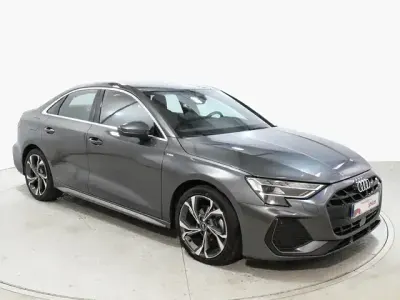 Usado Audi A3 S-Line 150 CV (110 kW) 2025 Gris Berlina