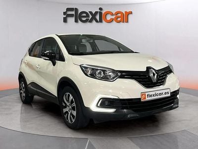 Usado Renault Captur Intens 90 CV (66 kW) 2017 Beige SUV