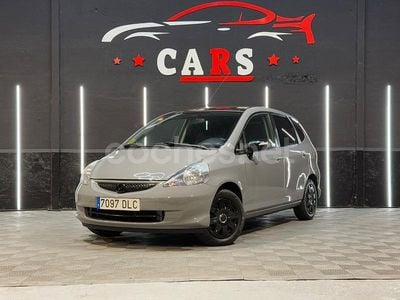 Gris / plata Usado 2005 Honda Jazz LS Utilitario | 4390 €