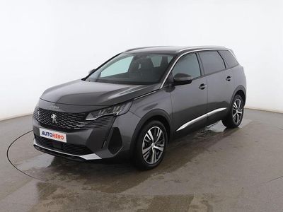 Usado Peugeot 5008 Allure 131 CV (96 kW) 2021 Gris SUV