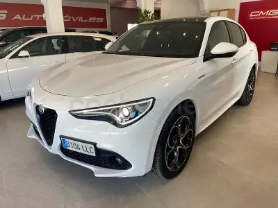 Usado Alfa Romeo Stelvio Veloce 210 CV (154 kW) 2020 Blanco SUV